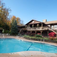 Pool area for the Biggest Loser Resort Niagara